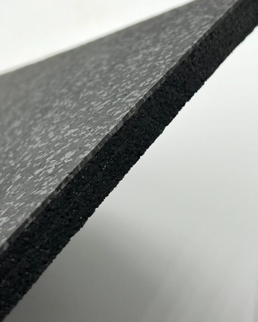 EPDM Rulo Lamine Edilmiş Karo Kauçuk